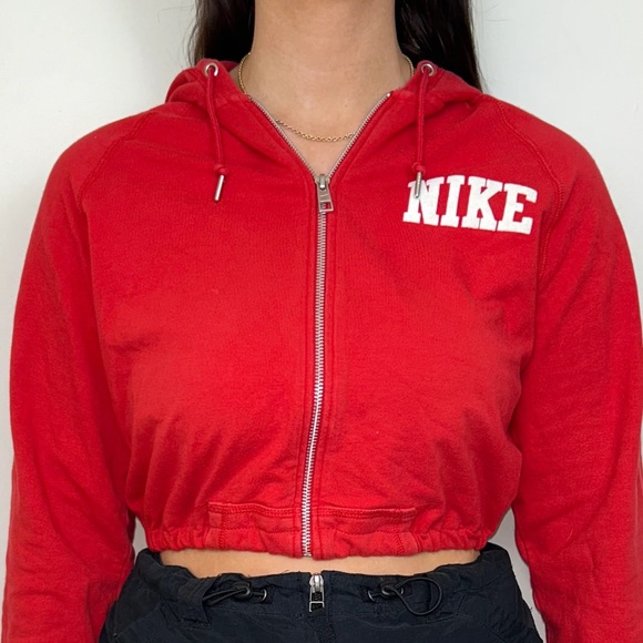 💕🥰❤️VINTAGE REWORKED NIKE CROPPED HOODIE❤️🥰💕 - Picture 2 of 4